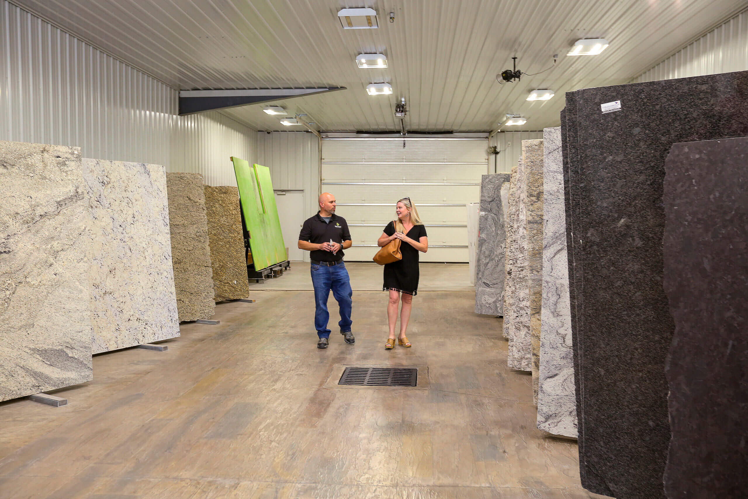 How to Choose the Perfect Granite Countertop Colors for Your Home Bad