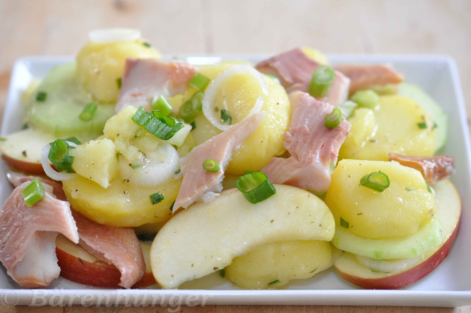 Kartoffelsalat mit geräucherter Forelle - Bärenhunger Blog