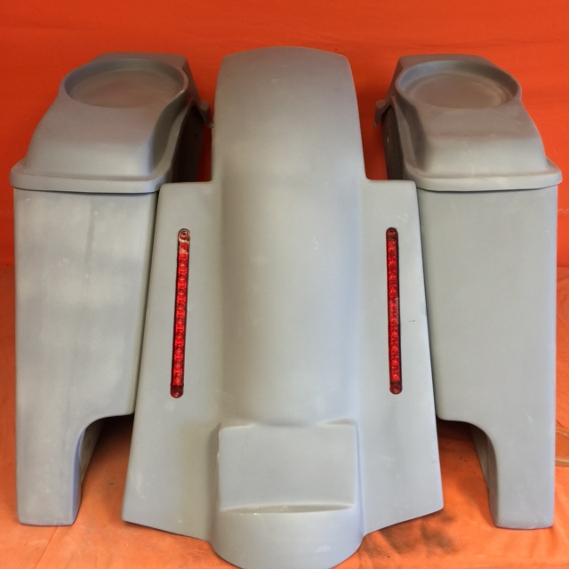 Harley Davidson Bagger 6″ Stretched Bags 6.5″ Speaker Lids LED Lights