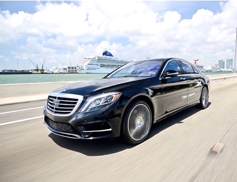 Nassau Premier Sedan Ground Transportation (ONE WAY) Baggy Rocks