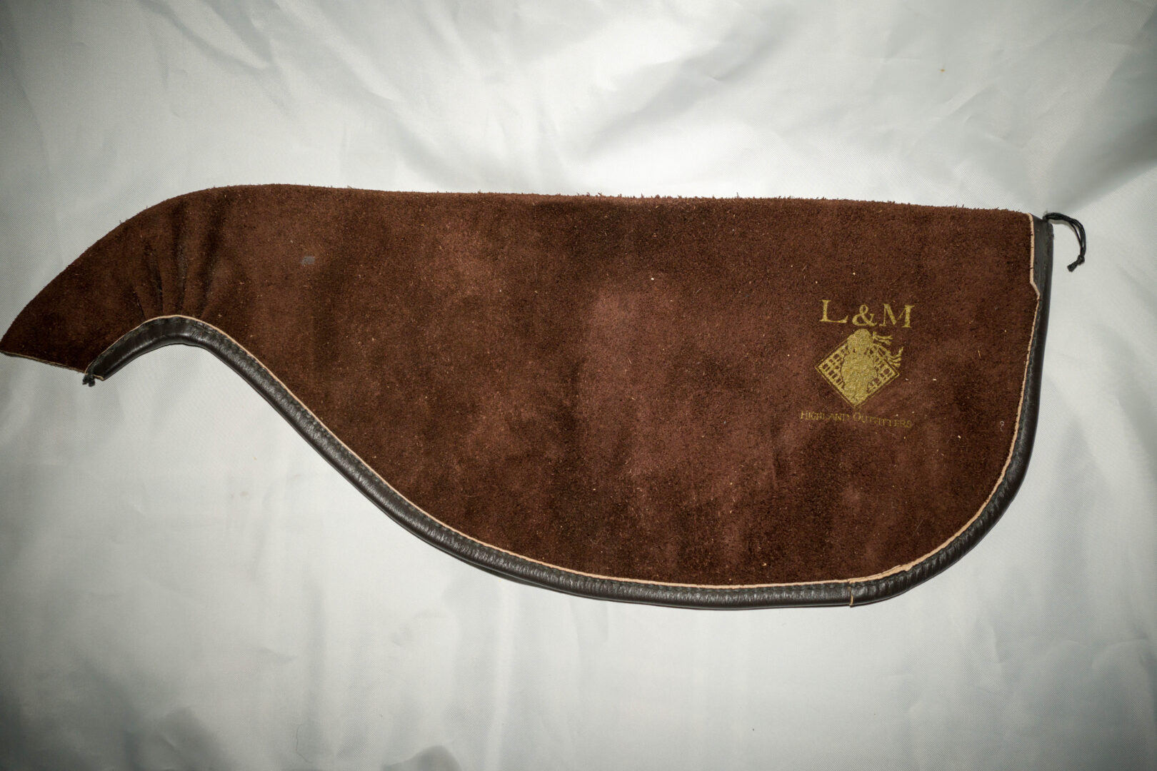 Bagpipe Central L & M hide pipe bag uncut like new