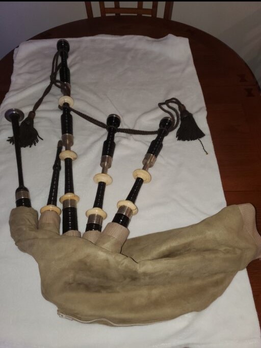 Bagpipe Central VERY RARE PROFESSIONALLY RESTORED IN 2018 VINTAGE