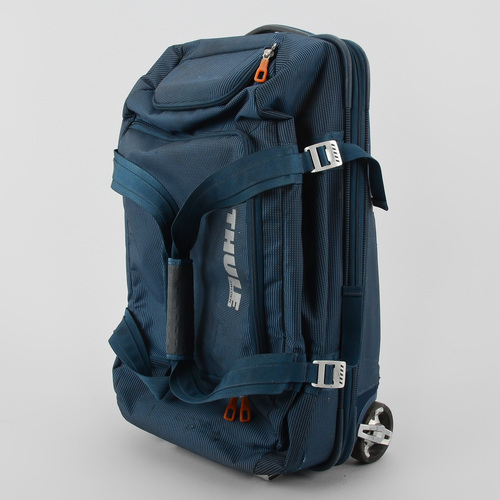 Thule Travel Bag. Thule Chasm Sport Duffel Bag 90L, Olivine.