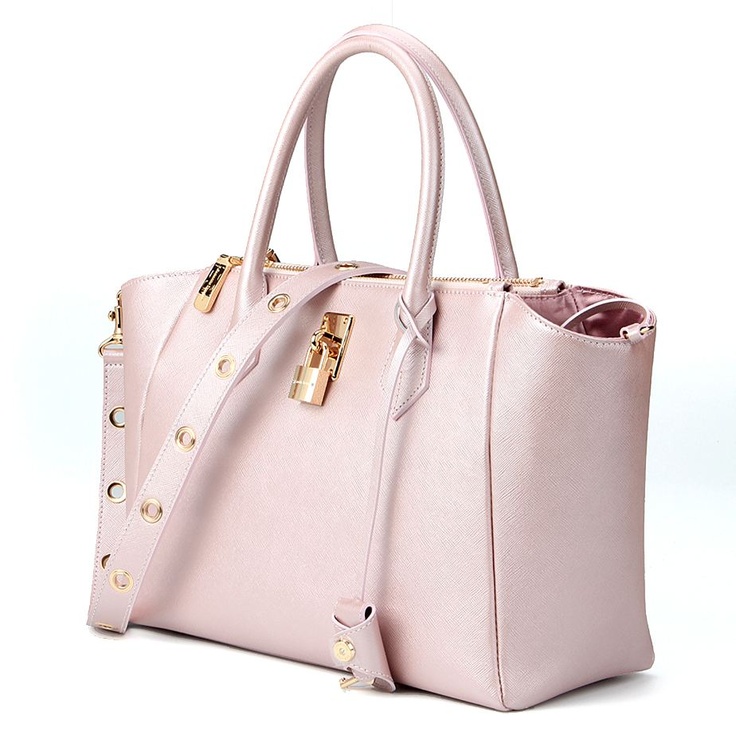 Samantha Thavasa bags. Samantha Thavasa 00032320135281 Shoulder Bag