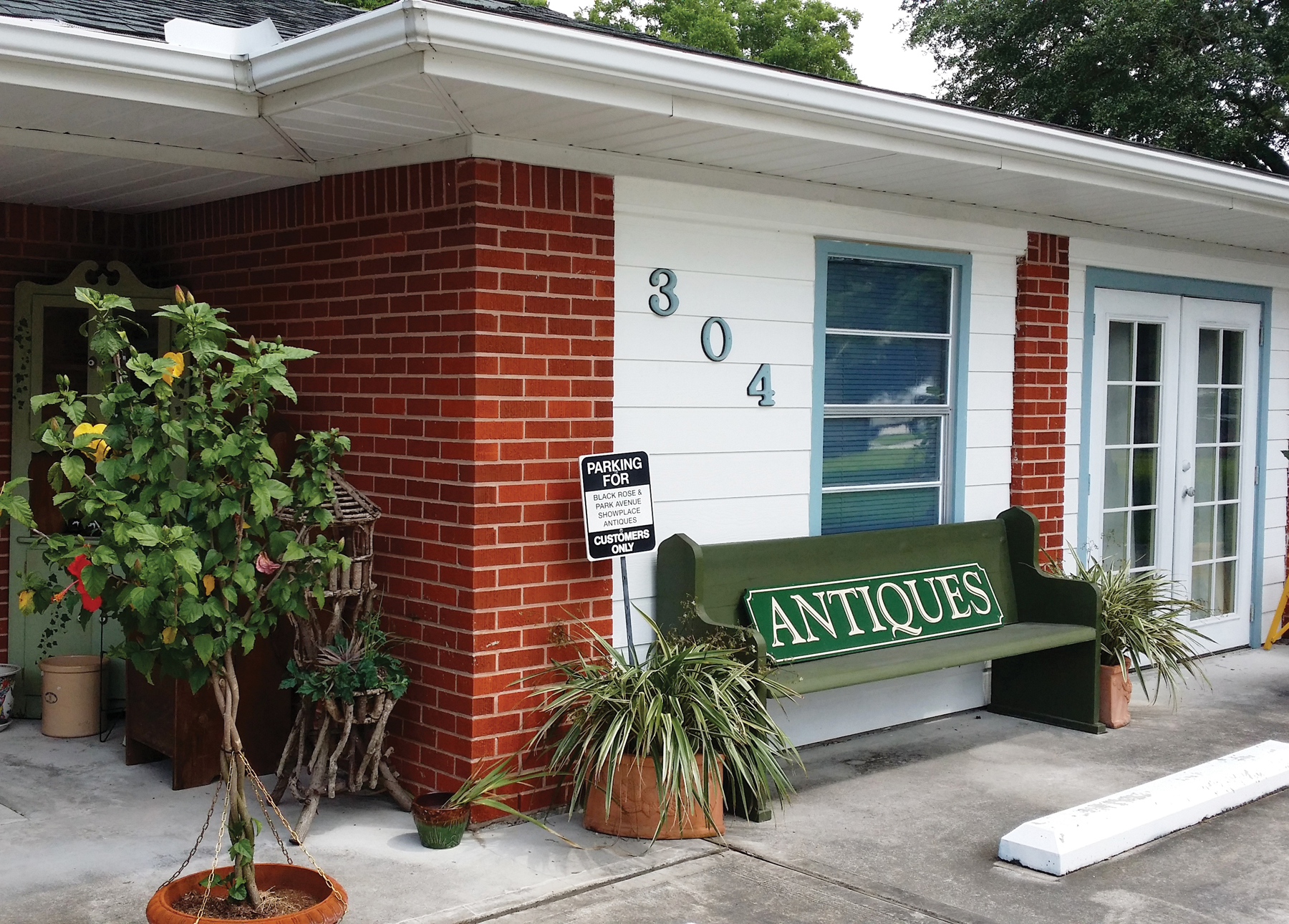Park Avenue Showplace Antiques opens at a new location Bay Area