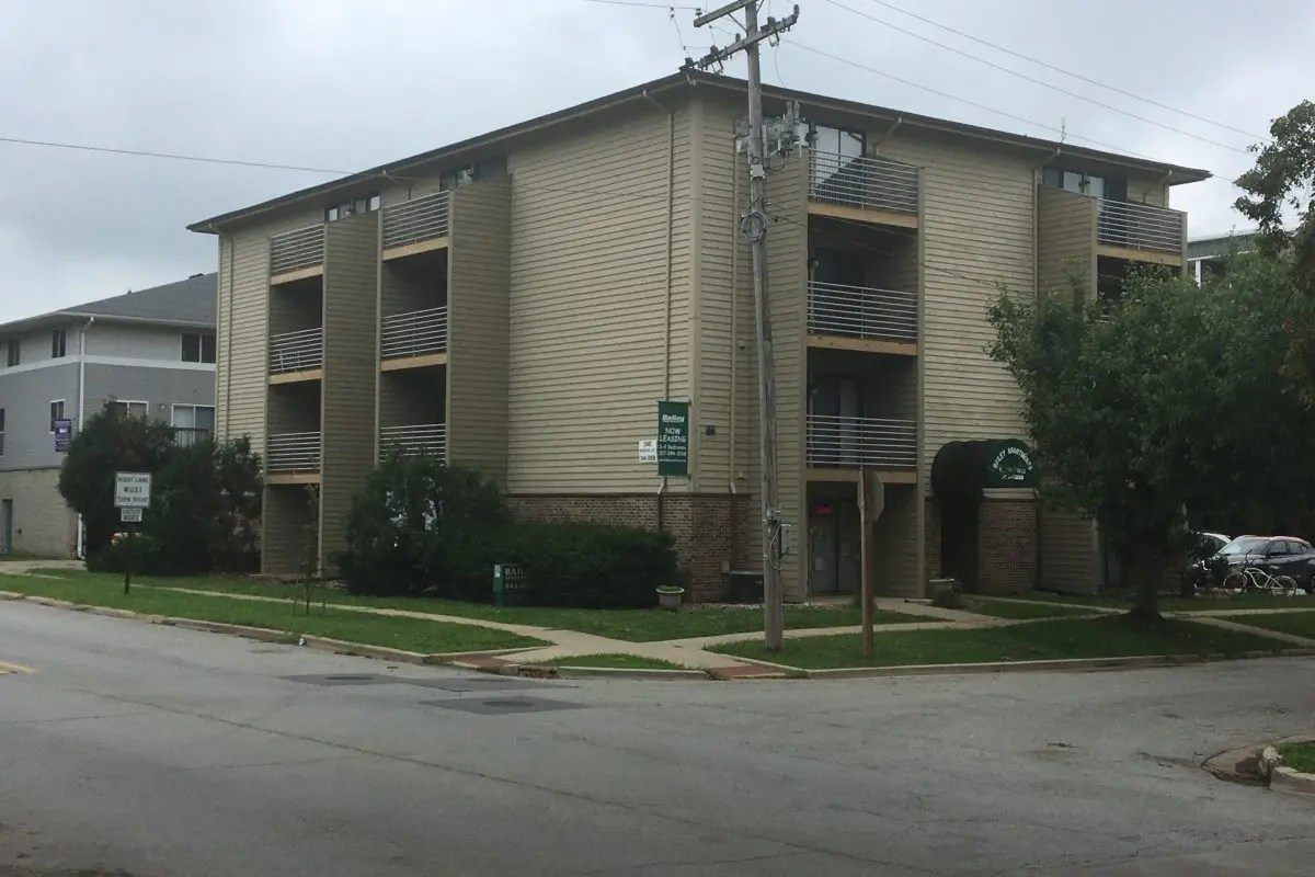 Apartments Bailey Apartments