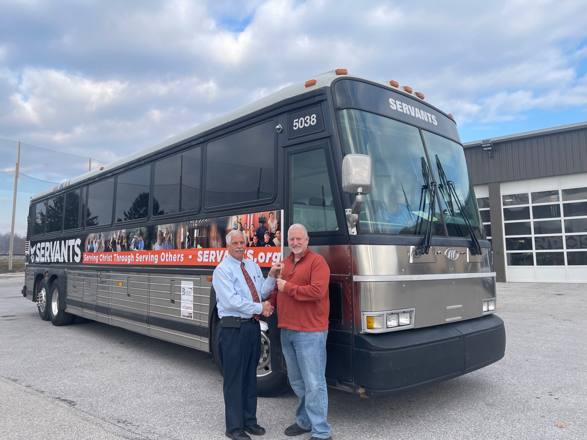 Bailey Coach Donates a Bus to a Local Nonprofit Bailey Coach