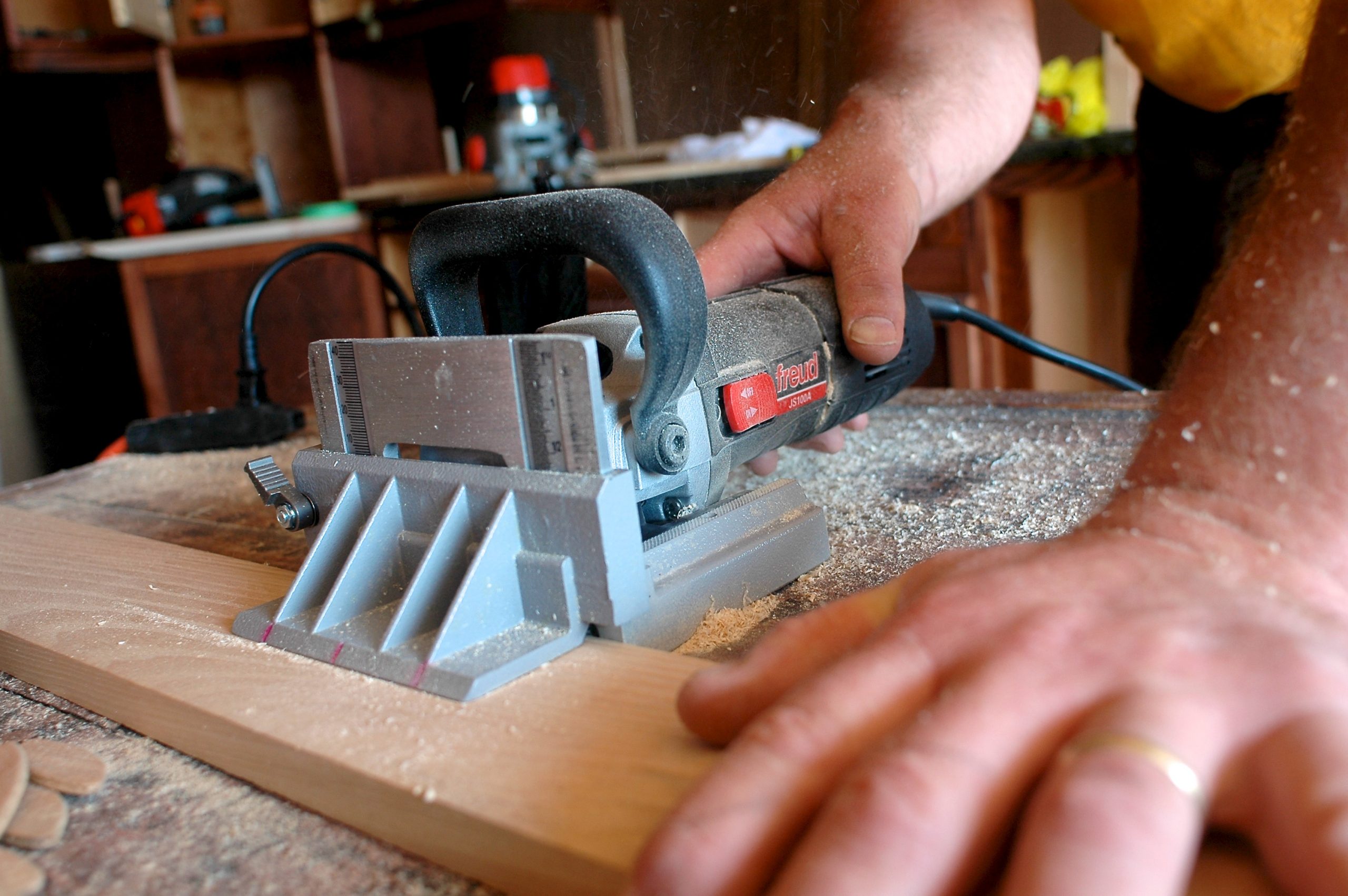 WINDOW & DOOR TRIM A Faster, Easier & Better Way to Install It