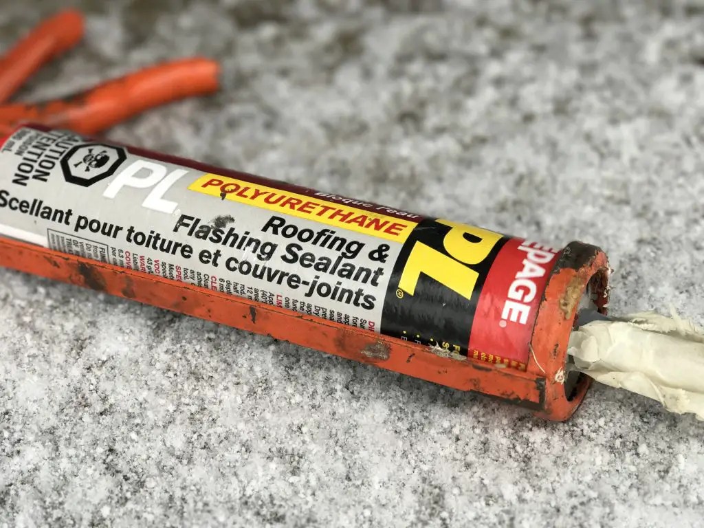 EXTERIOR ADHESIVES Choosing the Right Waterproof Outdoor