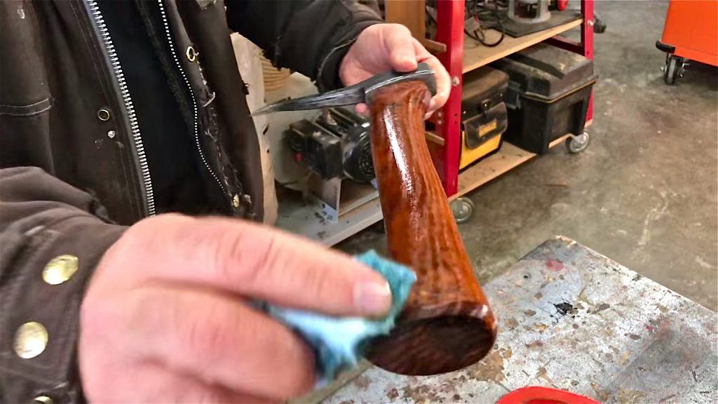 BAILEY LINE LIFE EPISODE3 Oiling Tool Handles, Cutting Christmas Tree