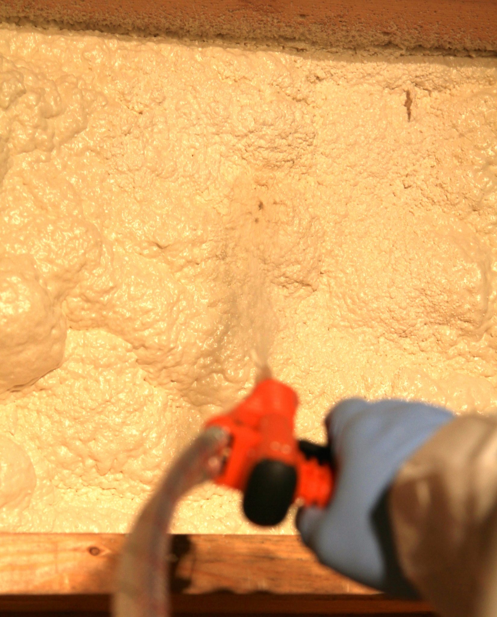 "How Should I Insulate the Floor of an Apartment Above an Unheated Garage?"