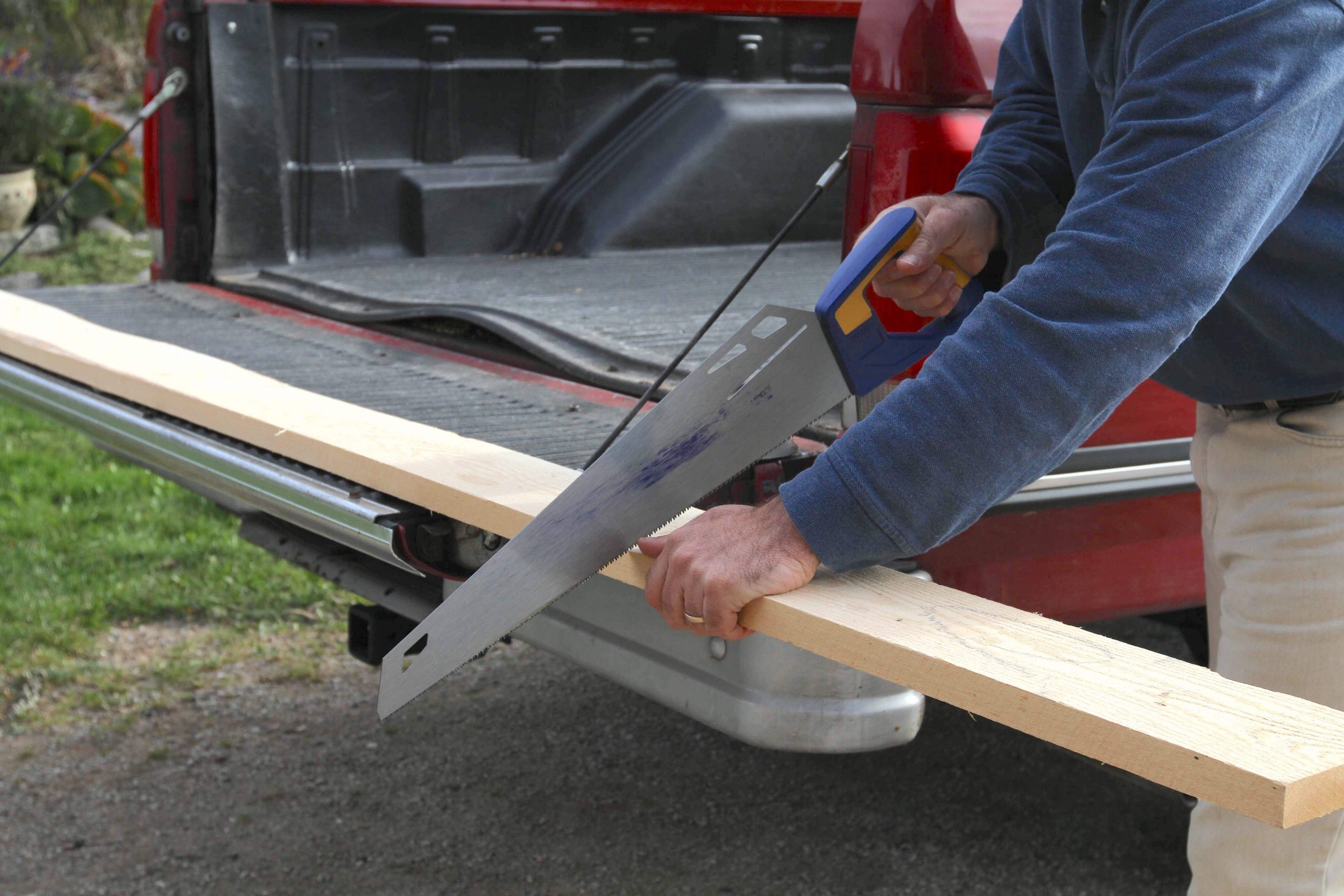 CUTTING WOOD TO LENGTH See Tricks for This Basic But Essential Task