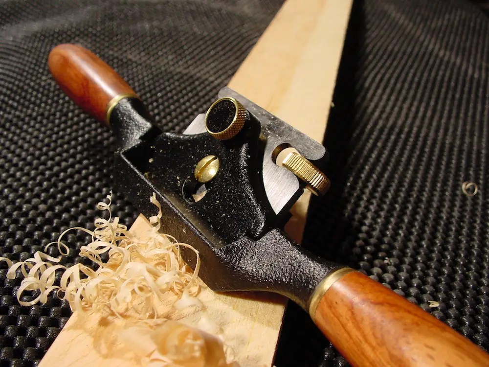 How to Replace Wooden Tool Handles