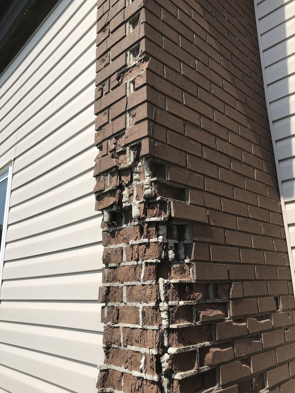 Q&A OF THE WEEK "Why is the Brick on My House Crumbling?"