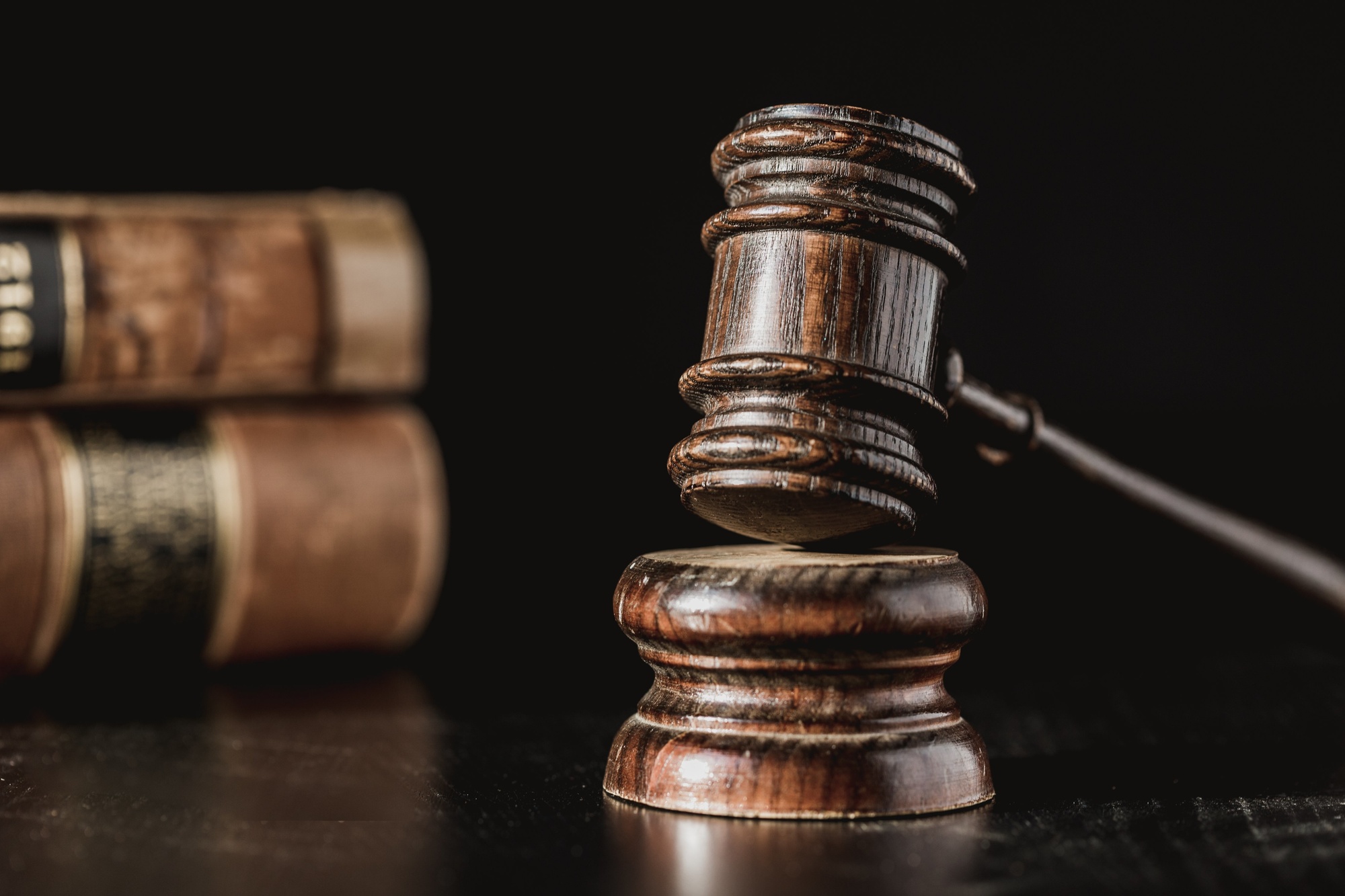 The Overwhelming Benefits of Using a Bail Bond Agent
