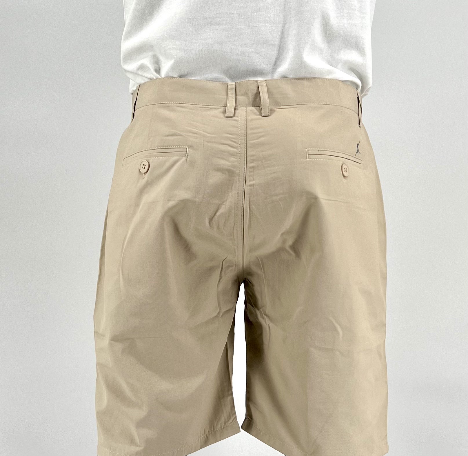 BAKANO High Performance Men’s Beige Golf Short 9″ Inseam Classic Fit 60