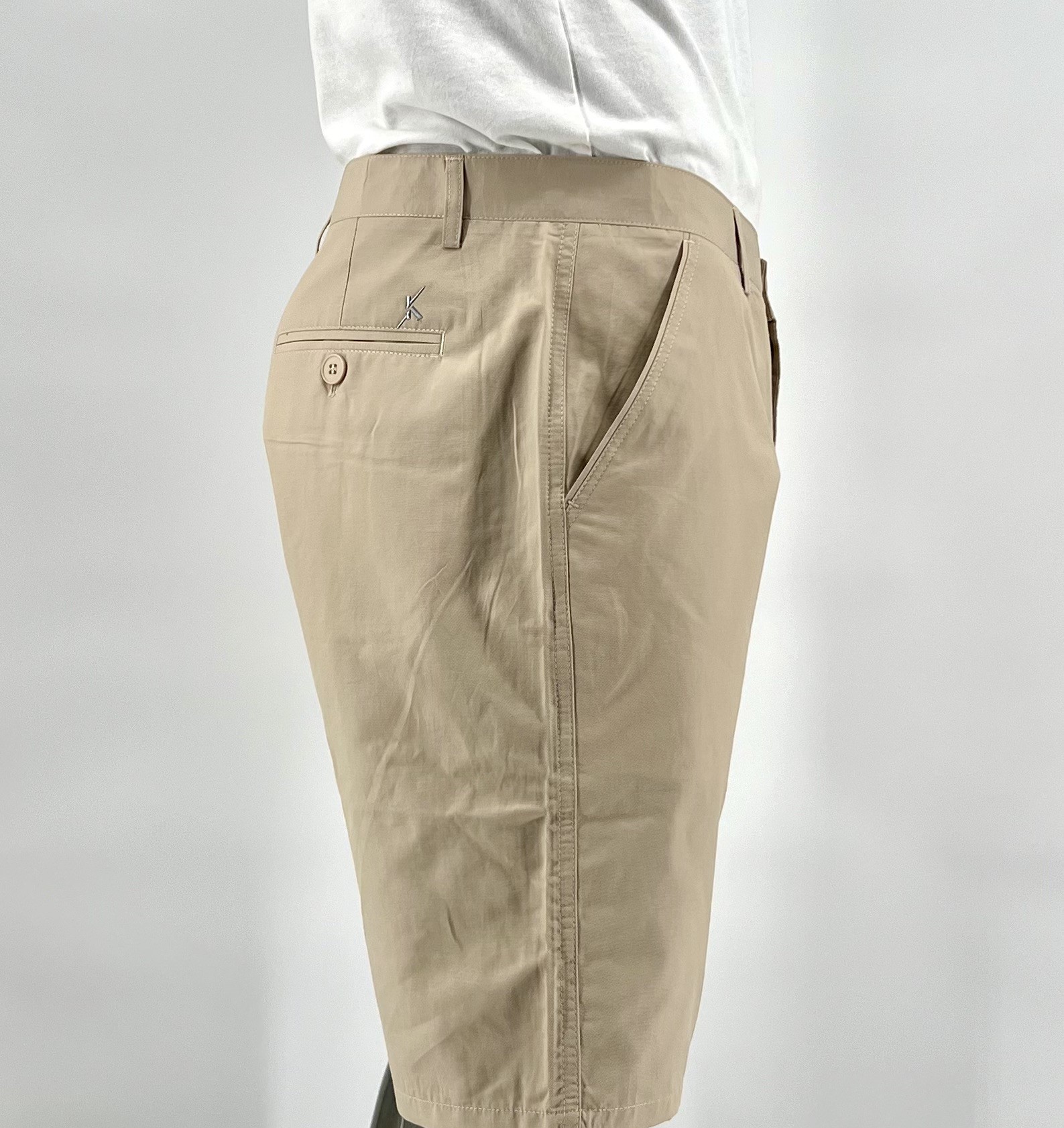 BAKANO High Performance Men’s Beige Golf Short 9″ Inseam Classic Fit 60