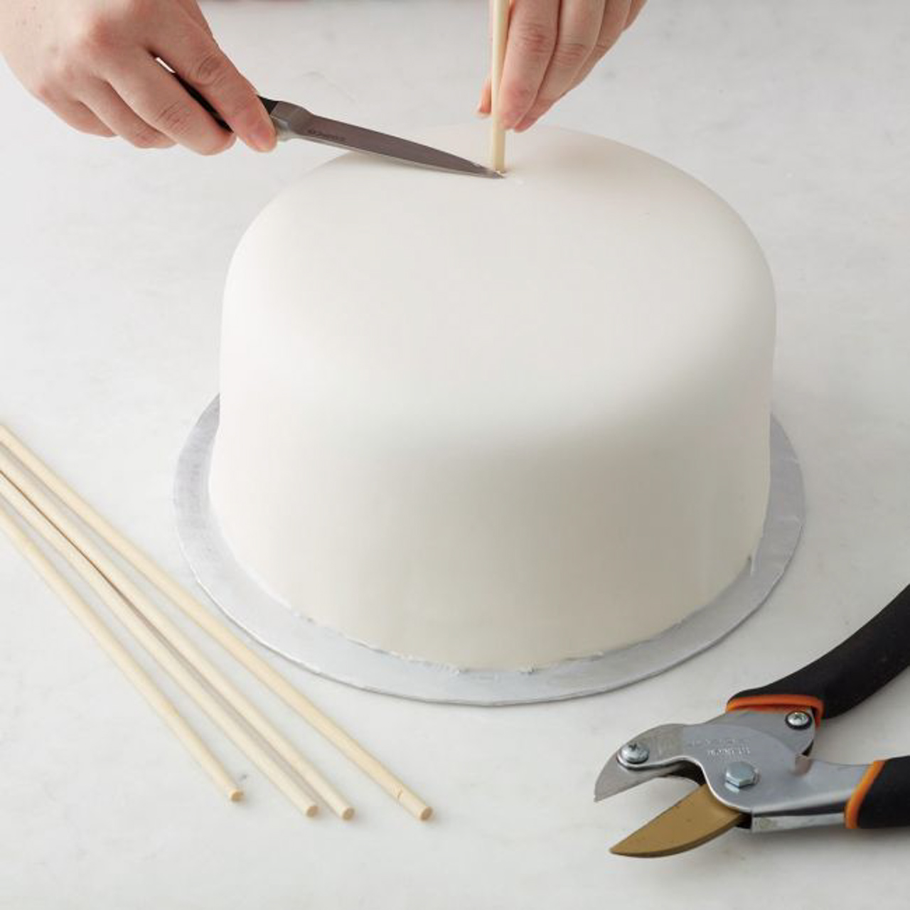 WILTON BAMBOO DOWEL RODS SET/12 Bake & Cake Brussels