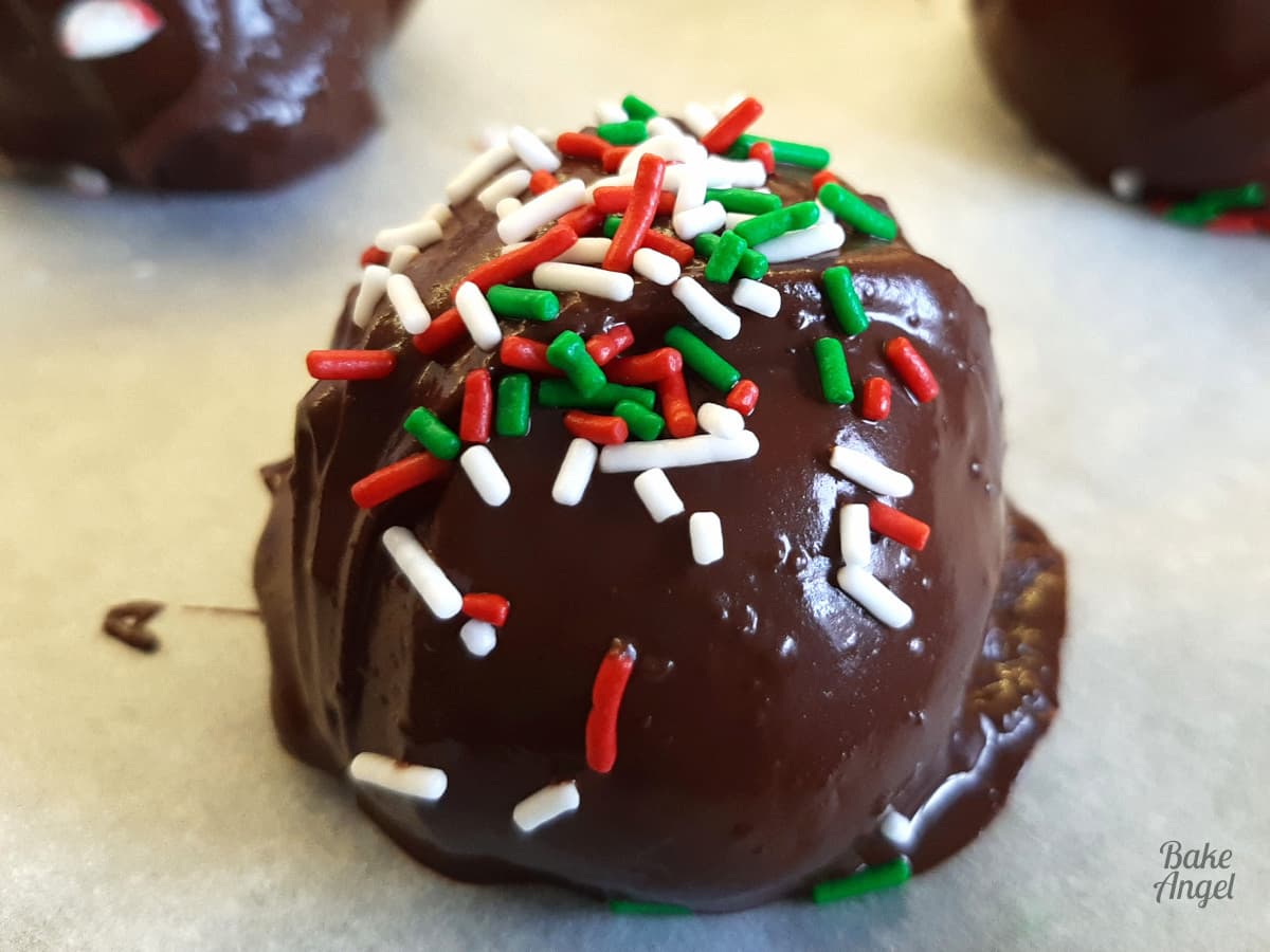Festive Cake Balls Bake Angel