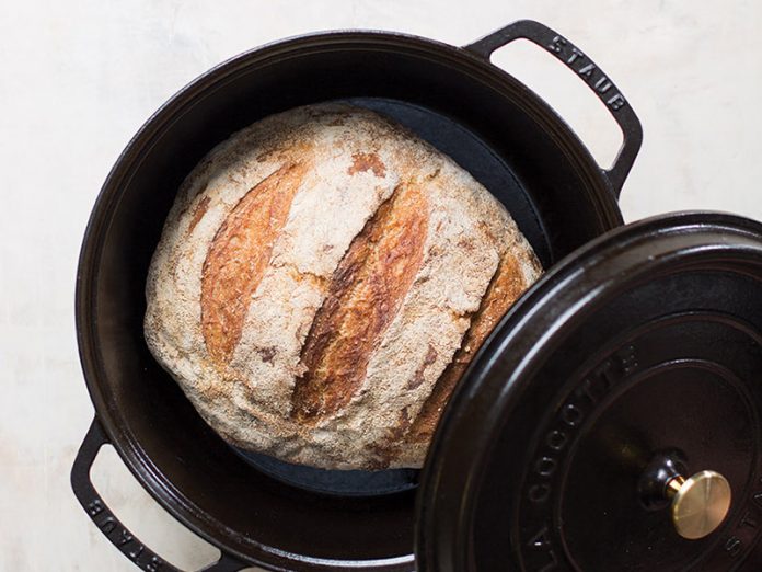 A Baker’s Guide to Buying The Best Dutch Oven Bake from Scratch