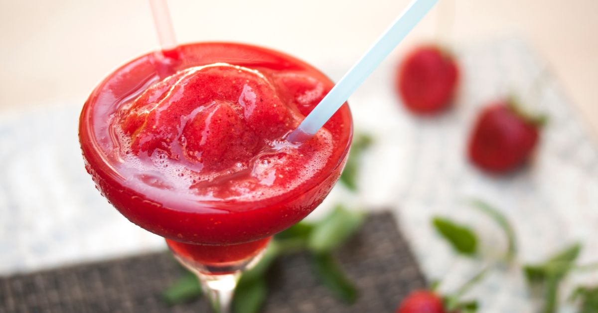 A Guide To Frozen Cocktails Includes Simple And Delicious Recipes