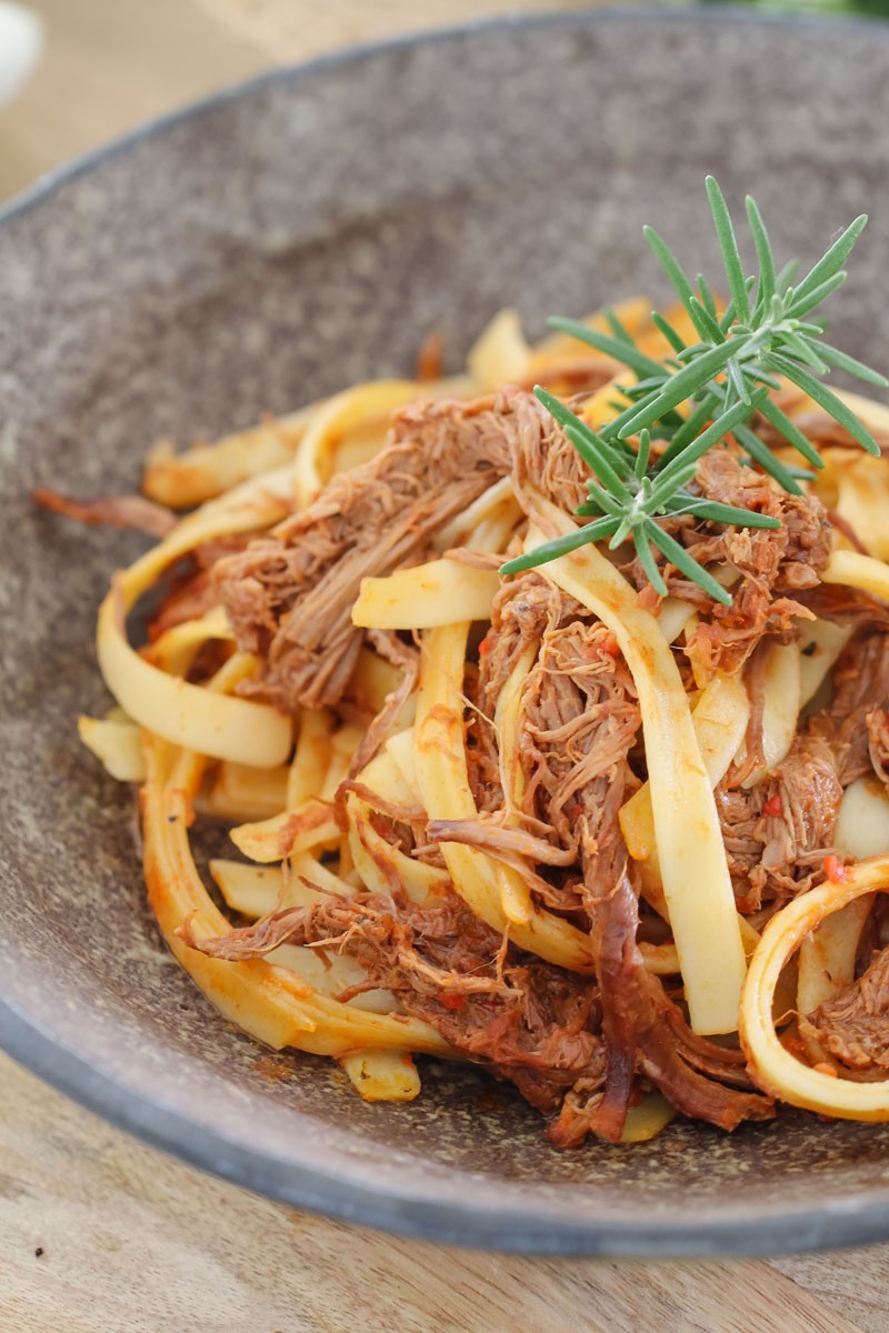 Slow Cooker Italian Beef Ragu Pasta Bake Play Smile