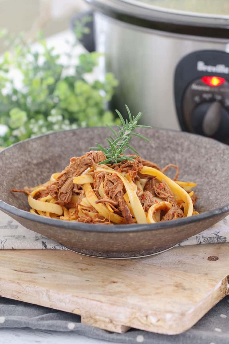 Slow Cooker Italian Beef Ragu Pasta Bake Play Smile