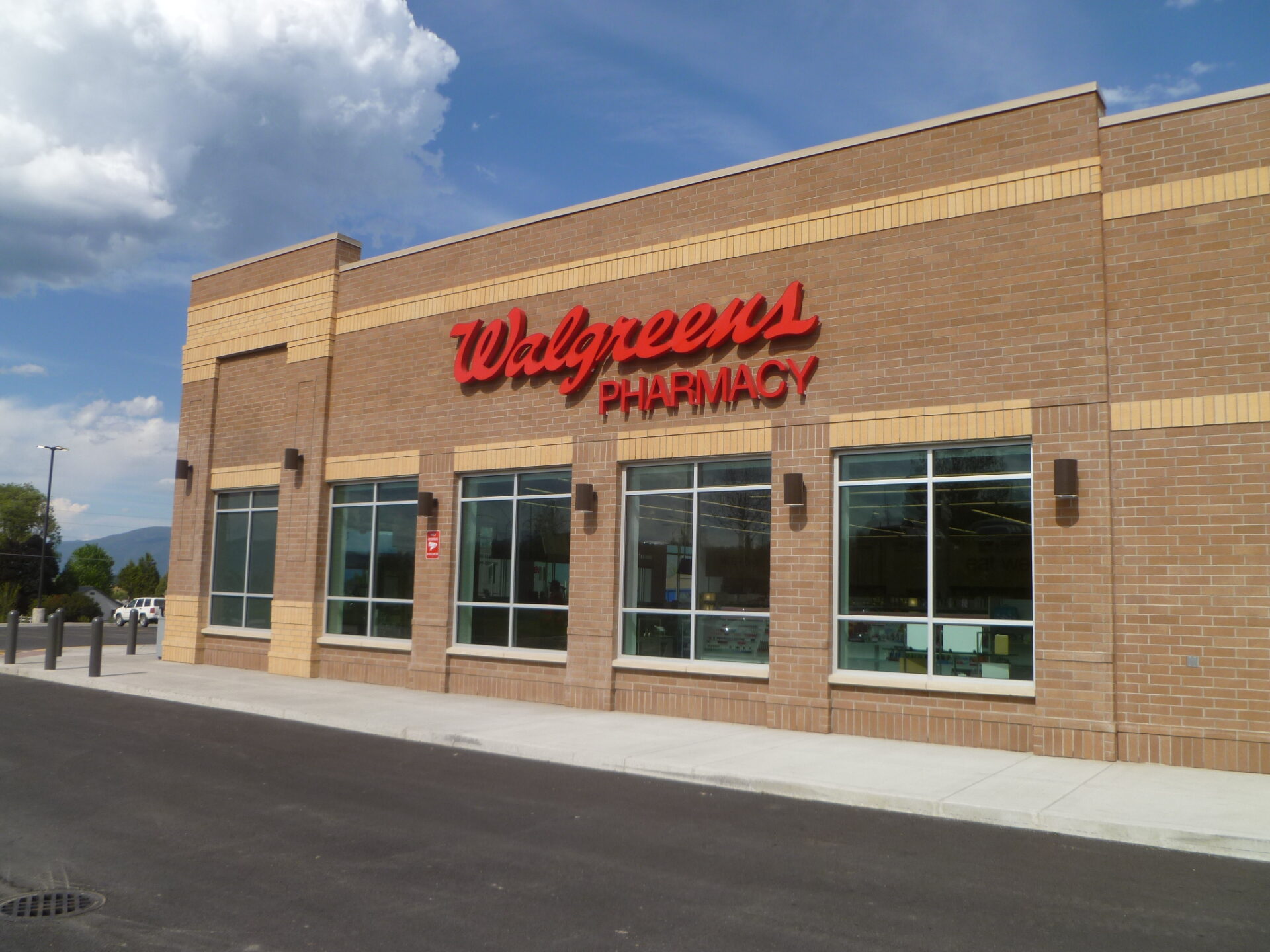 Walgreens Polson Baker Construction