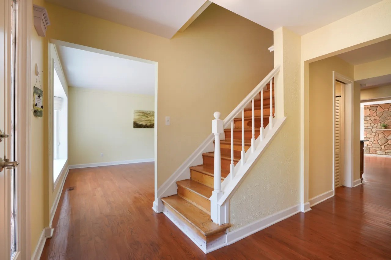 Just Sold! 14730 Farmbrook Drive, Plymouth 5 Bed, 3 1/2 Bath, 2312