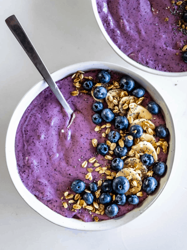 BLUEBERRY BANANA SMOOTHIE BakingGinger