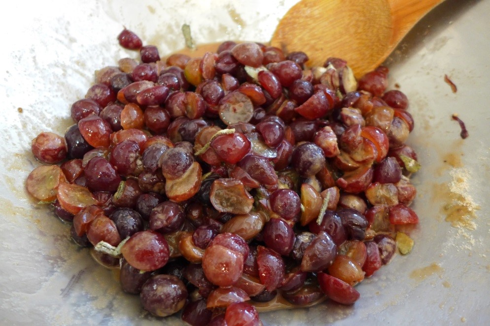 Seedless Grape Pie with Concord Grape Wine Baking and Cake Art Academy