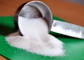 What Is Superfine Sugar? - Baking Bites