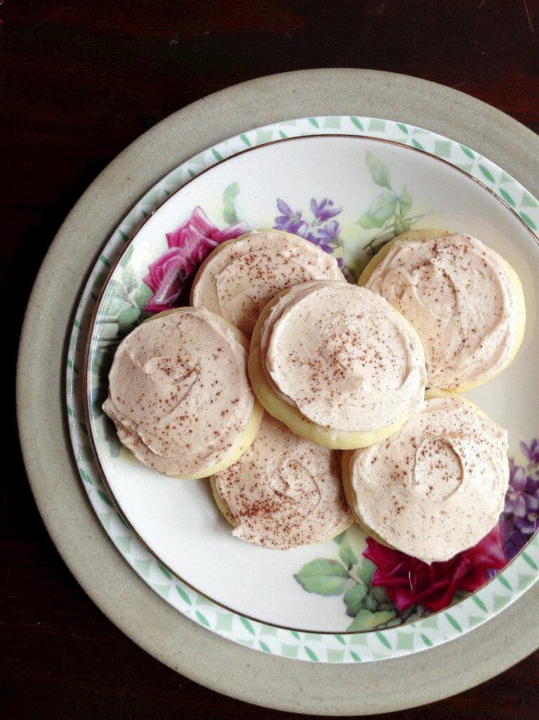 Buttery Cinnamon Cookies Baking for Friends
