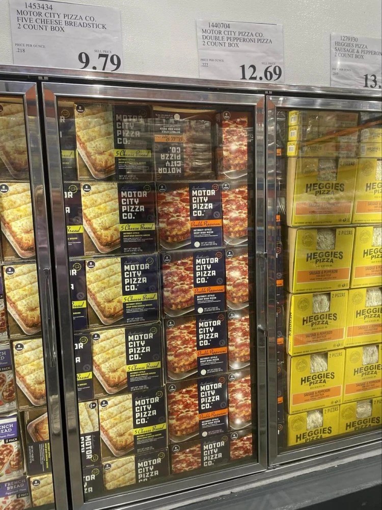 Costco Motor City Pizza Co. Double Pepperoni Pizza Review