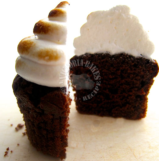 martha stewart hihat cupcakes another way to use up 2 egg whites ( ´ω` )ゞ Victoria Bakes