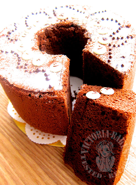 Japanese Dark Pearl Chocolate Chiffon Cake 日式黑珍珠戚风蛋糕 ٩(๑ơలơ)۶
