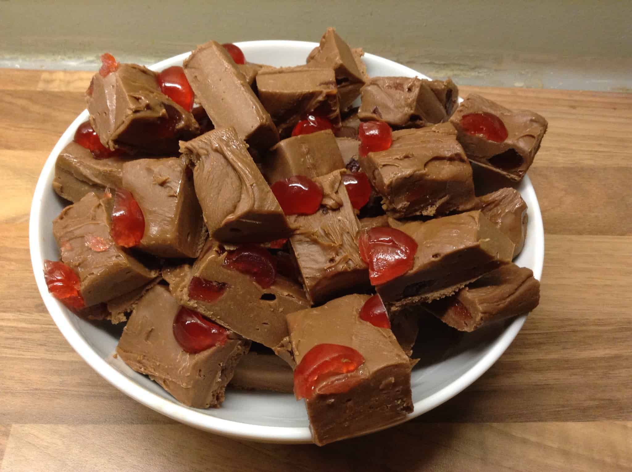 Slow Cooker Black Forest Fudge BakingQueen74