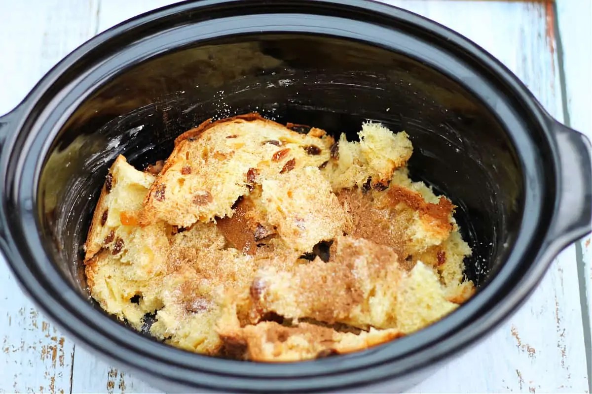 Slow Cooker Bread and Butter Pudding BakingQueen74