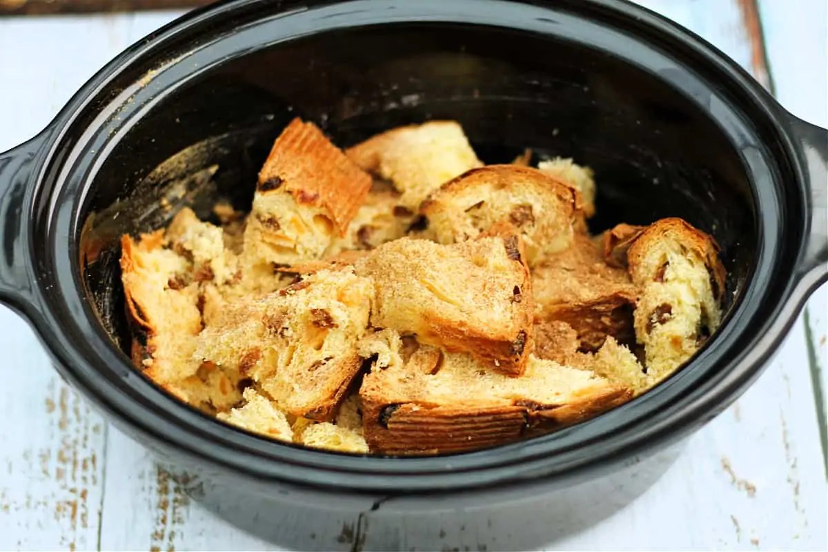 Slow Cooker Bread and Butter Pudding BakingQueen74