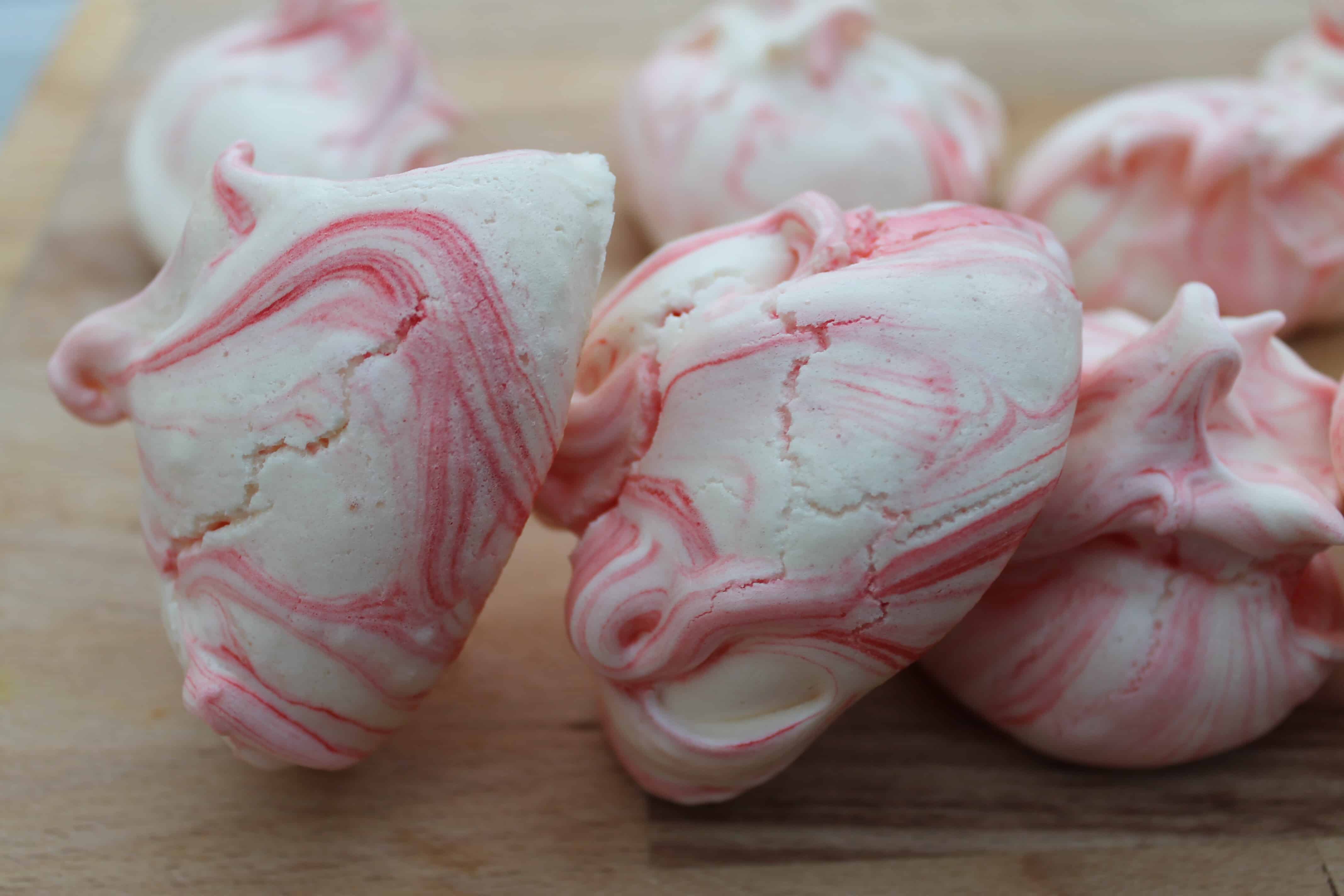 Strawberry Mini Meringues BakingQueen74