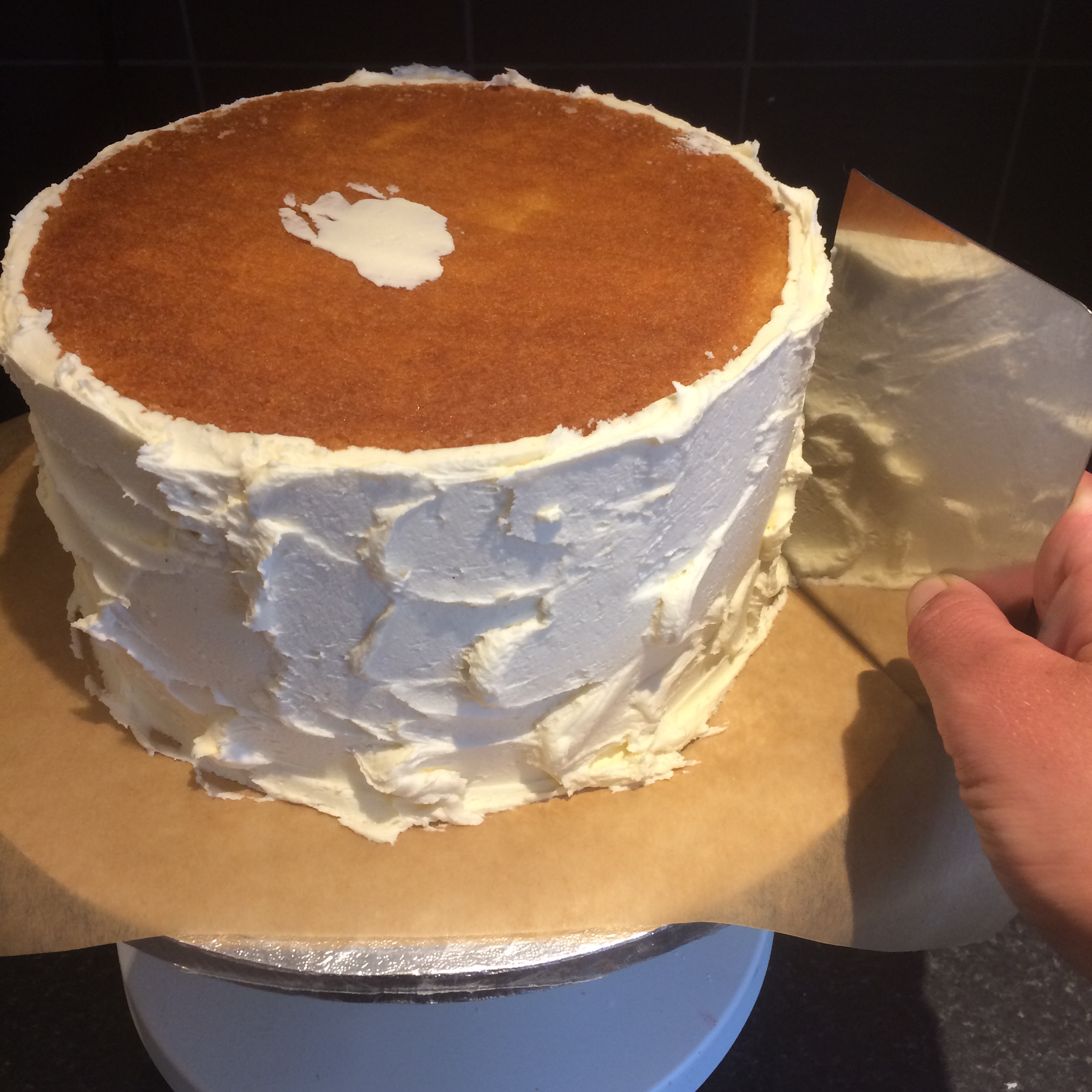 Do you want sharp edges on your buttercream cakes? My Lipoedema Life