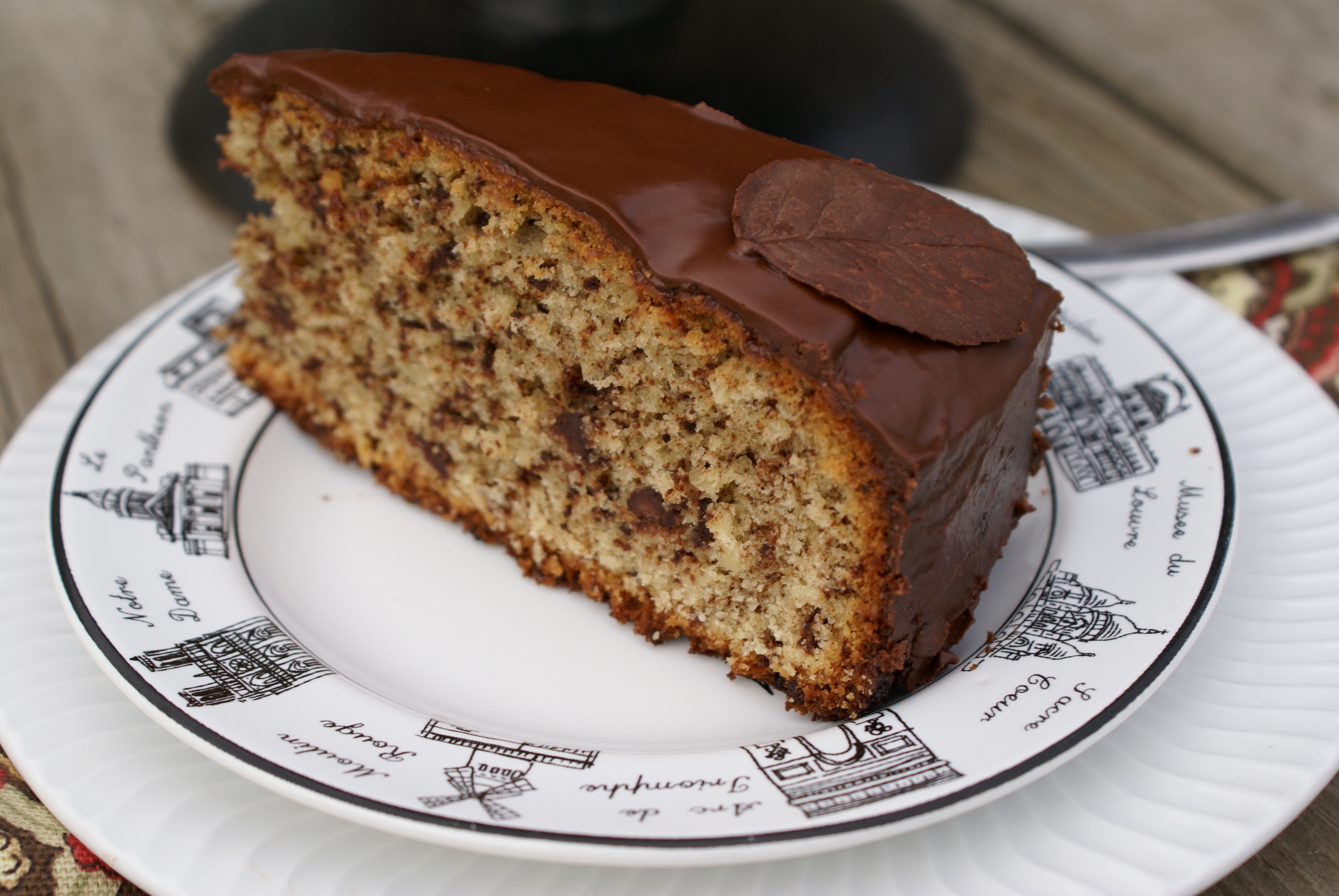Chocolate-almond cake