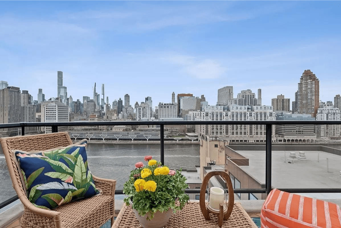 NYC balcony Decor 40+ inspiring Ideas Balcony Boss