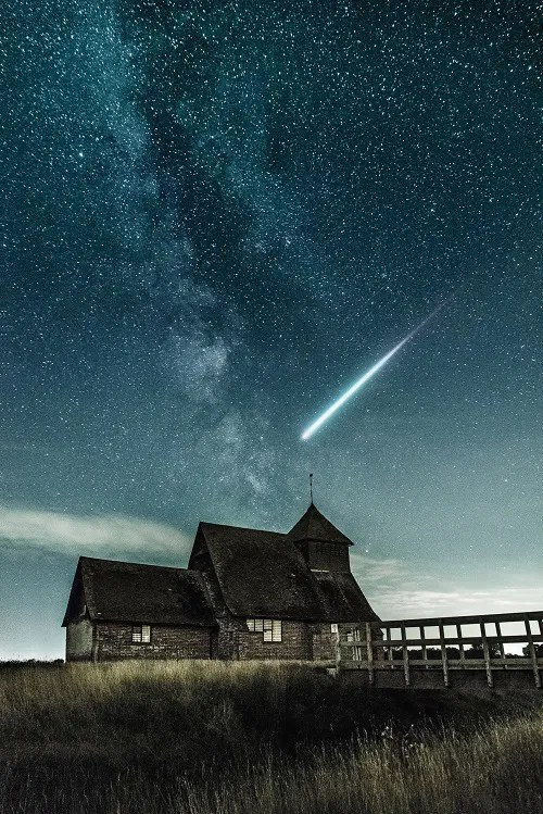 What Does It Mean When You See a Shooting Star Balcony Garden 