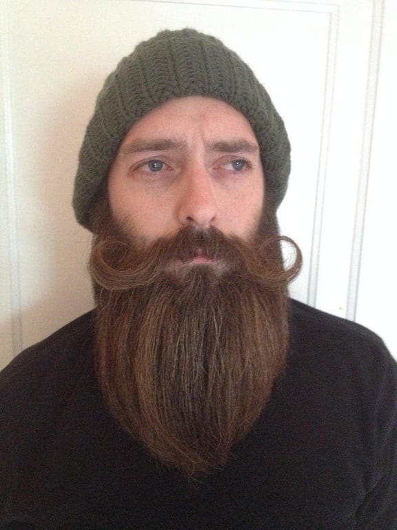 7 Best Beard Straighteners Tame a Wavy Beard (2024) Bald & Beards