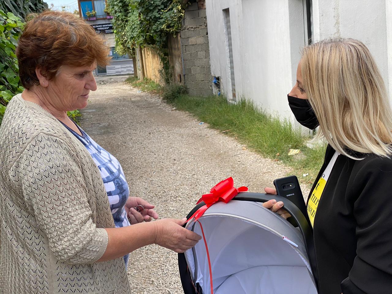 Fashion Group Albania donates 30,000 euros of clothing for people in