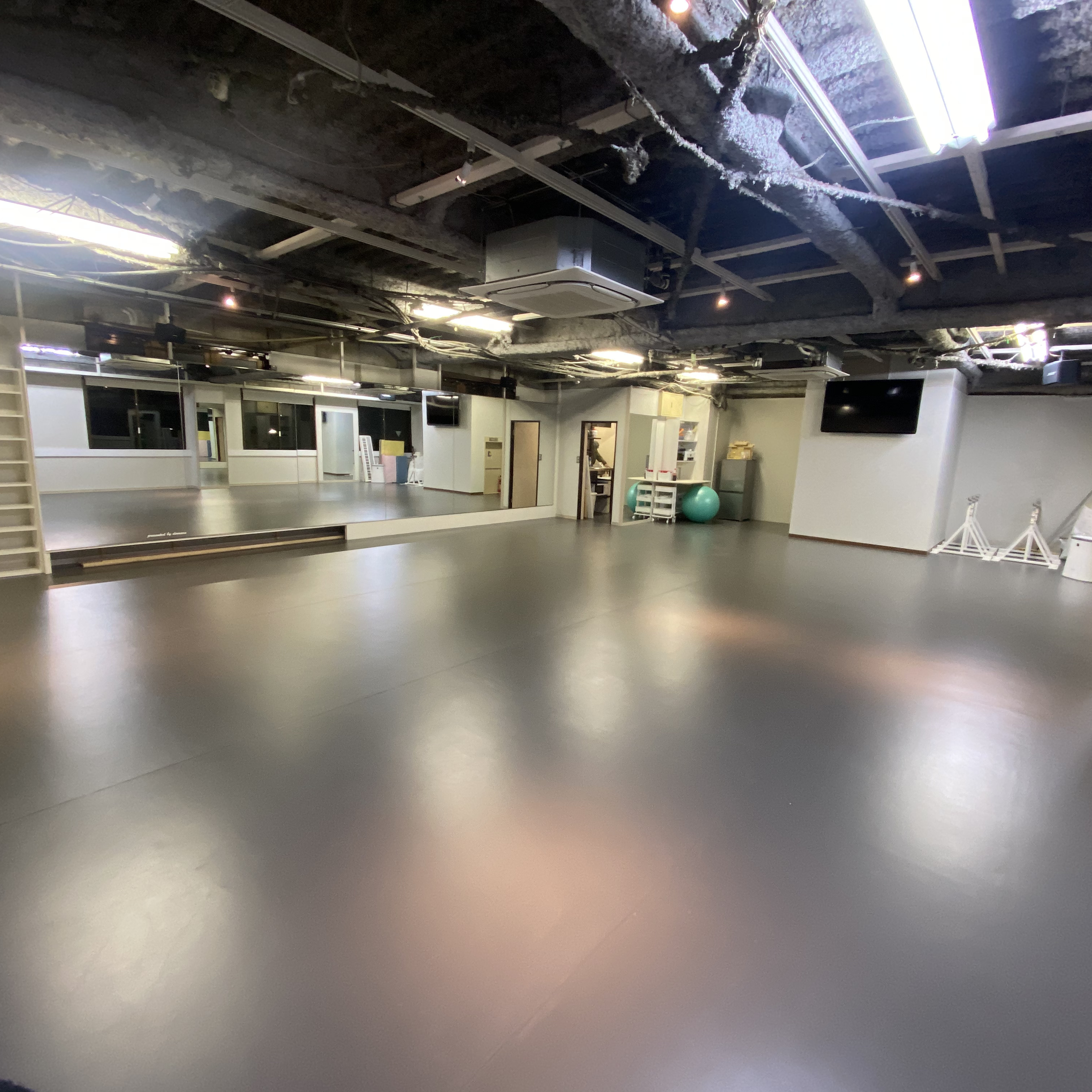 DanceStudioUNO of studio