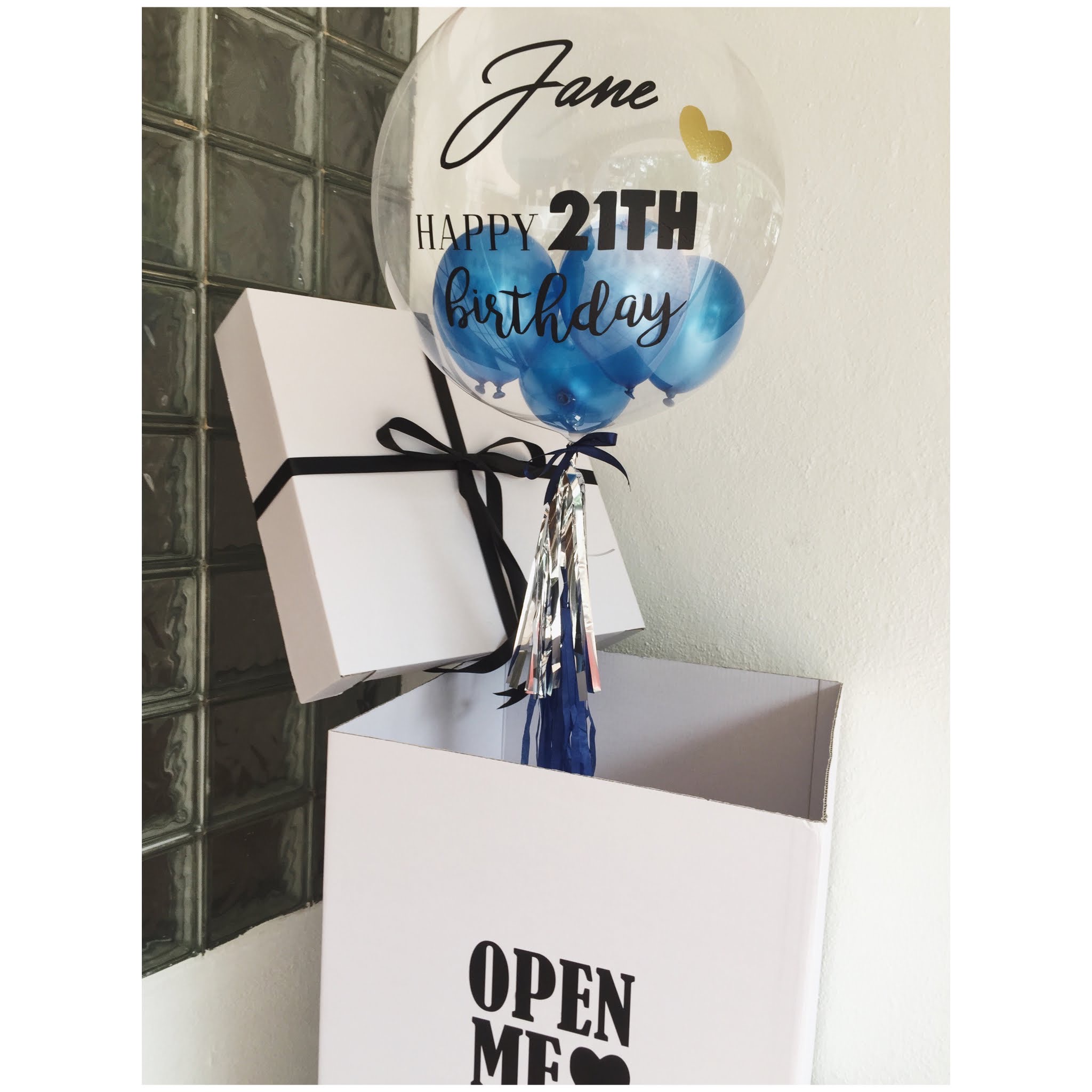 Surprise Box Design 1 No Decoration Inside Box Balloon KL