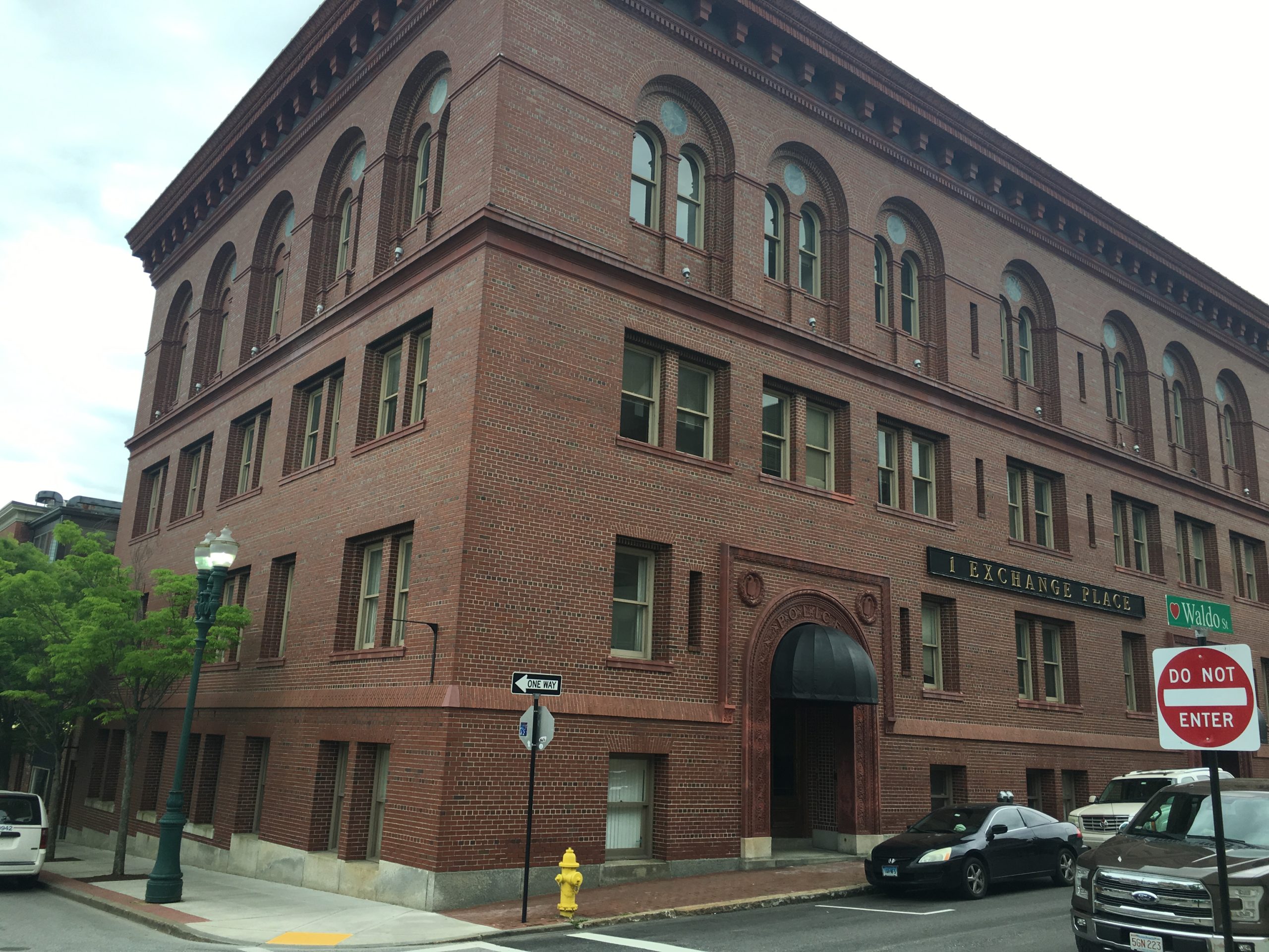 1 Exchange Place, Worcester, MA Ballybreen Ventures