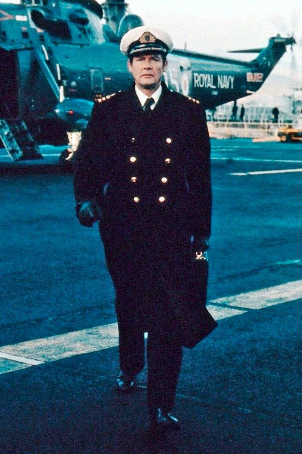 Commander Bond's Service Dress Uniform in The Spy Who Loved Me » BAMF Style